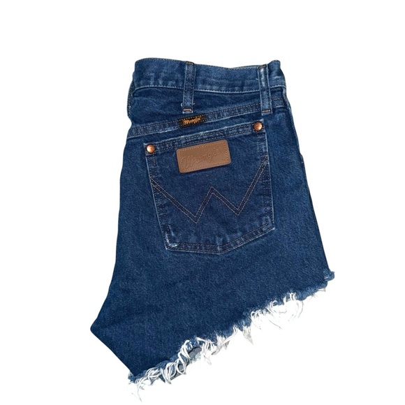 VINTAGE WRANGLER Cowboy Cut Off Shorts Boho Festival Western Size 32 - Picture 11 of 15